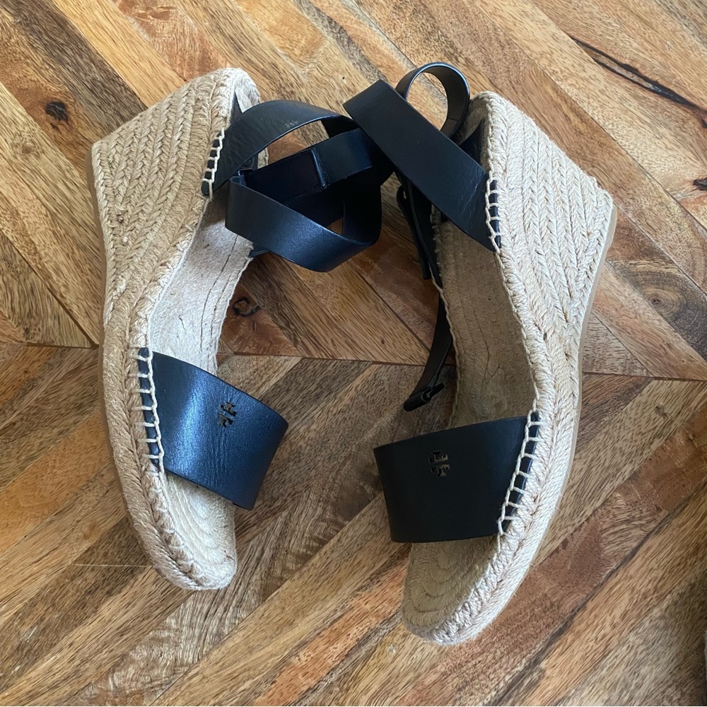 Tory Burch Black and Gold Espadrille Shoes with Cross-Strap Design - Picture 7 of 11